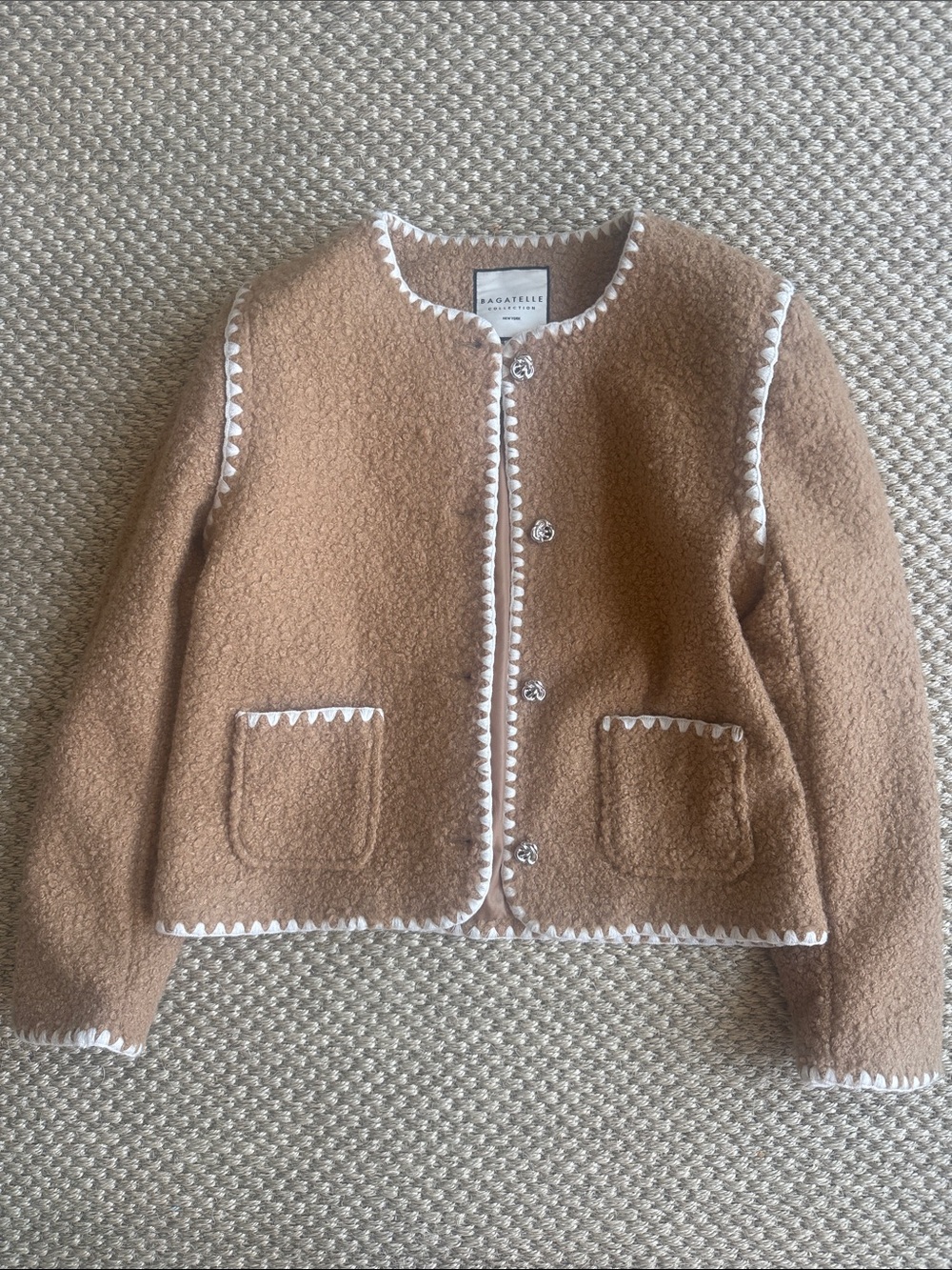Bagatelle Camel Boucle Whipstitch Cropped Blazer Jacket M Quiet Luxury